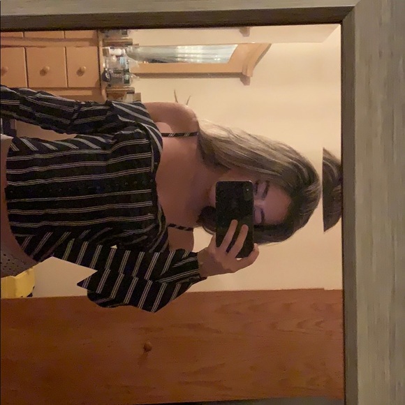 Top - Picture 2 of 4